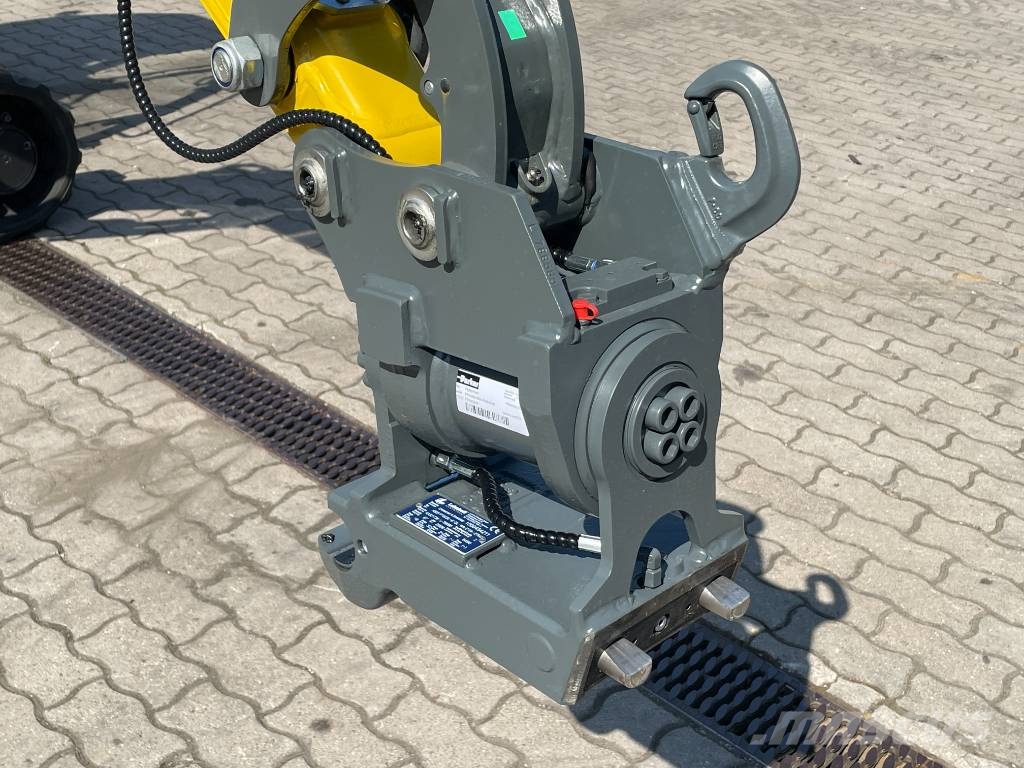 Wacker Neuson ET24 MS03 Powertilt Lasthaken 2xTL, 1x GRWH Mini rýpadla < 7t