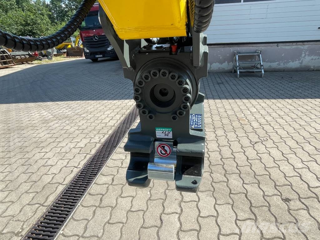 Wacker Neuson ET24 MS03 Powertilt Lasthaken 2xTL, 1x GRWH Mini rýpadla < 7t