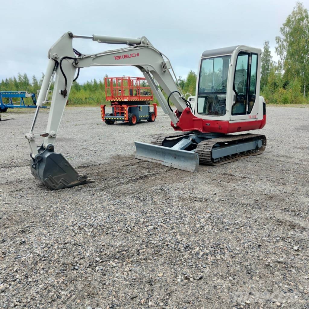 Takeuchi TB 150 C Miniexcavadoras