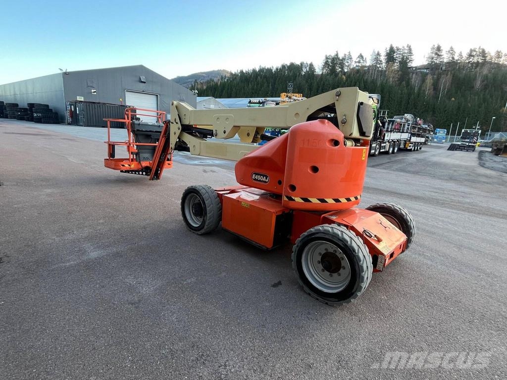 JLG E450 AJ Zglobne podizne platforme