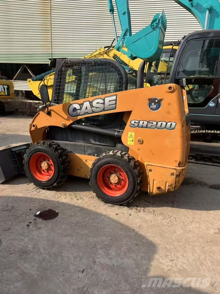 CASE SR 200 Φορτωτάκια