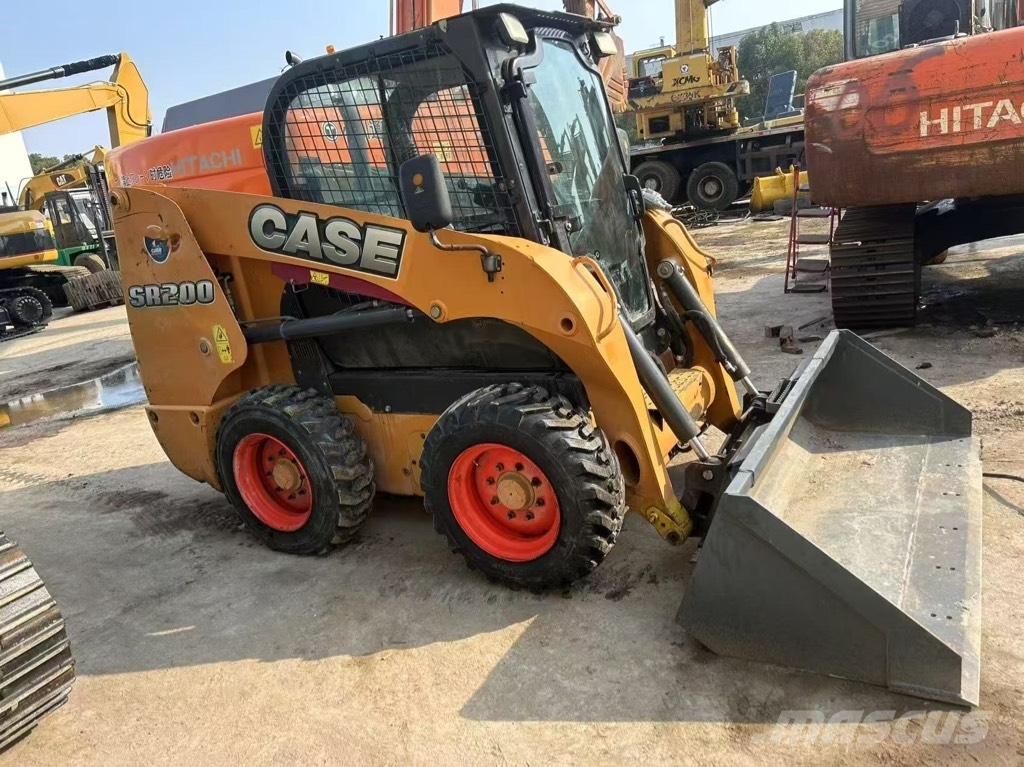CASE SR 200 Φορτωτάκια
