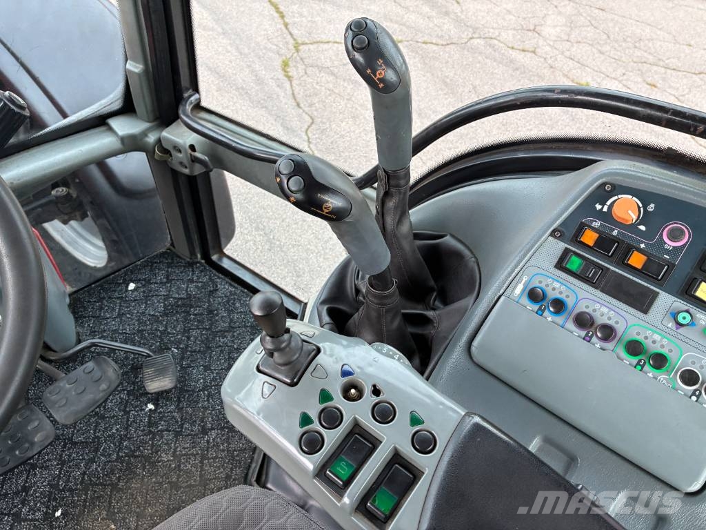 Valtra T190 Traktori