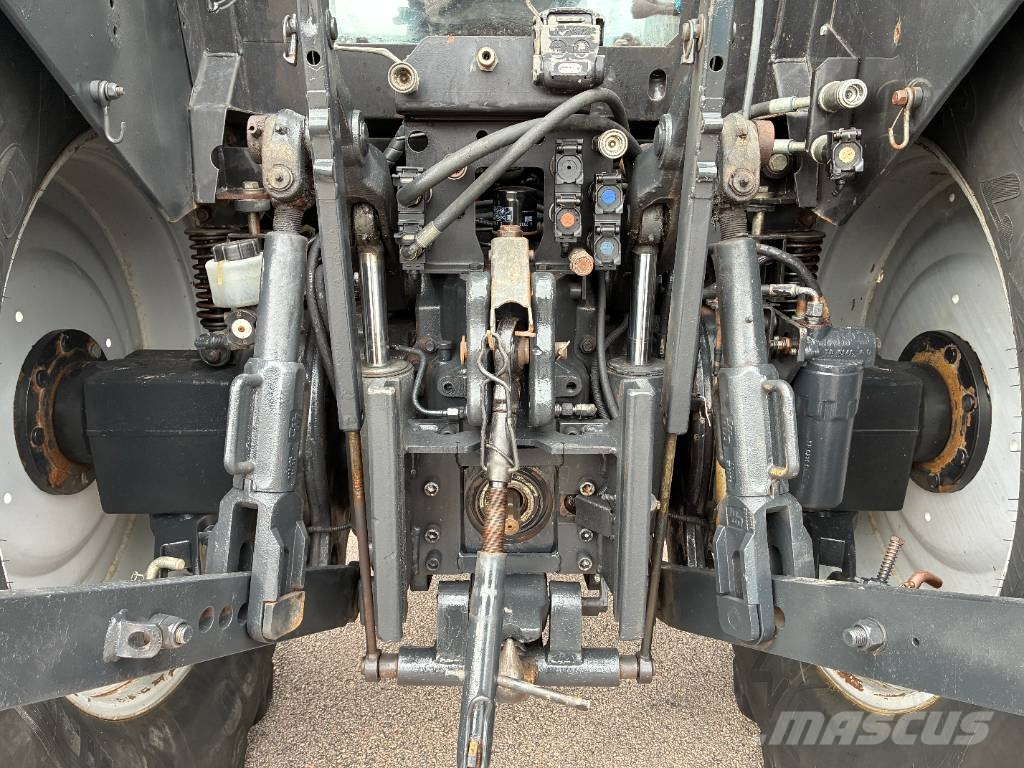 Valtra T190 Traktori