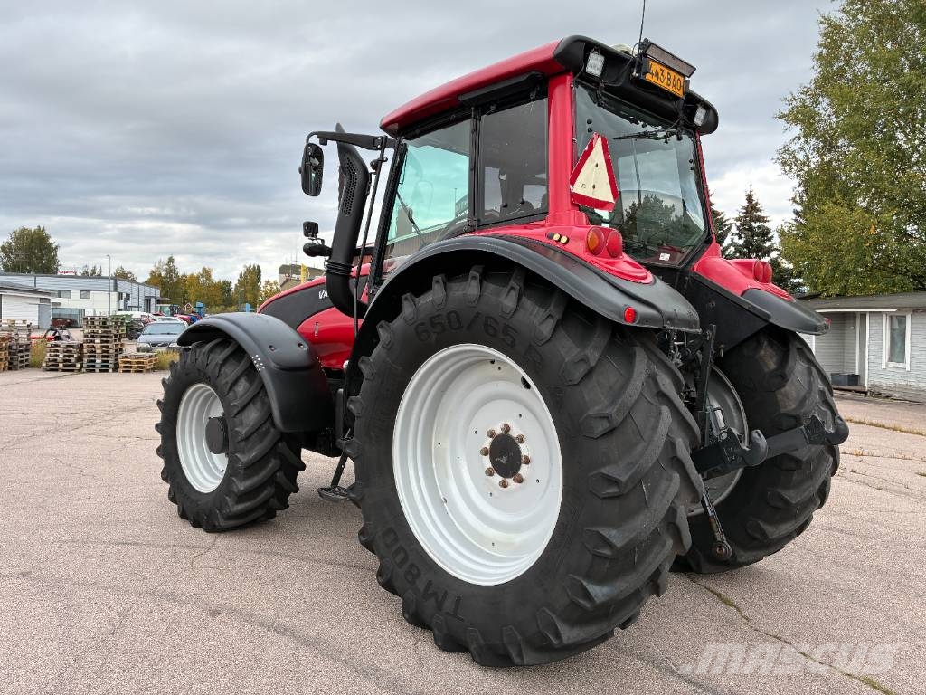 Valtra T190 Traktori