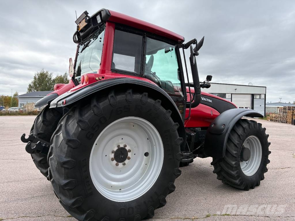 Valtra T190 Traktori