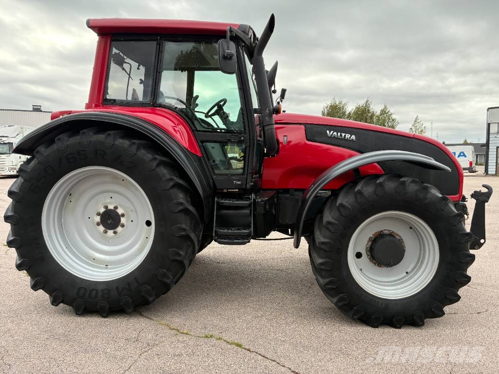 Valtra T190 Traktori