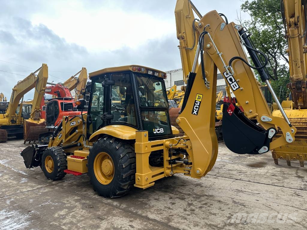 JCB 3CX Buldoexcavatoare