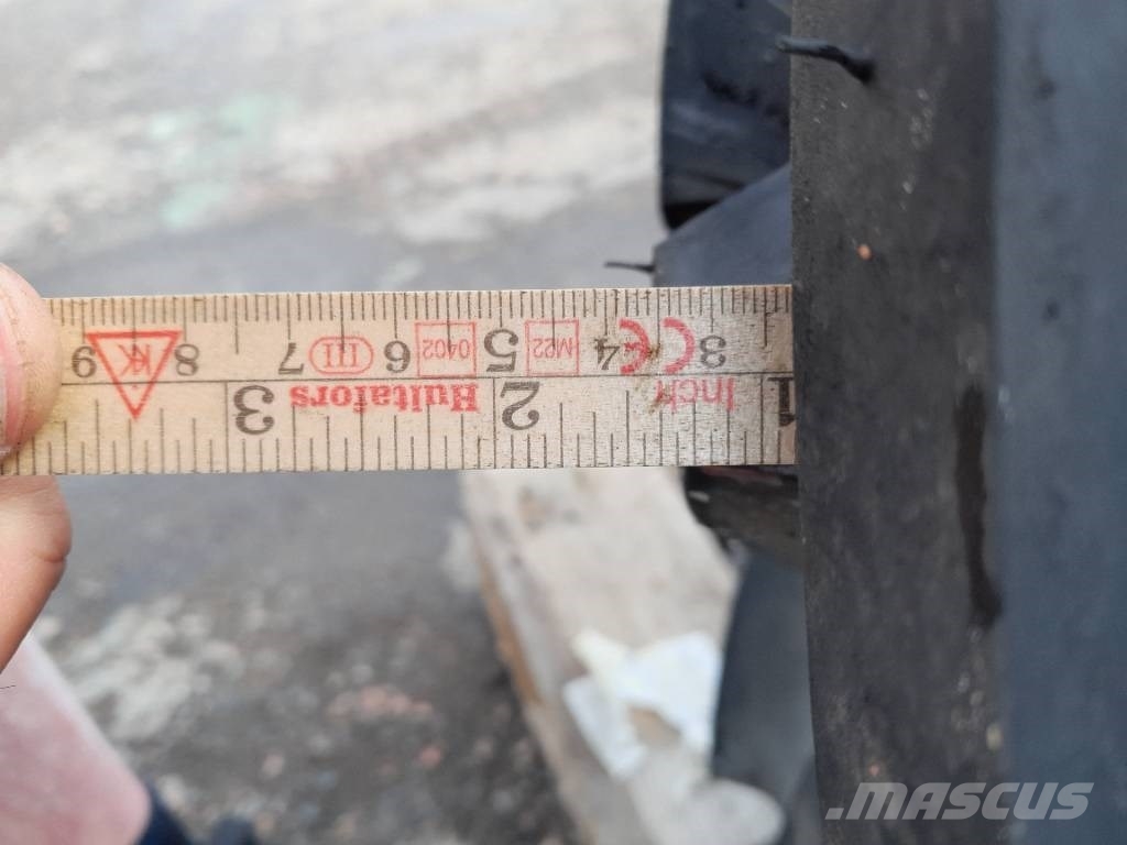 Bridgestone 9,5-16 Hjul Roti