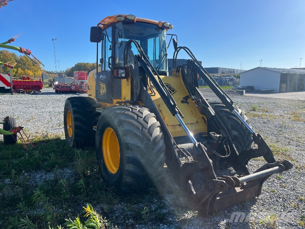 JCB 412 S, 50km/h Gumikerekes homlokrakodók