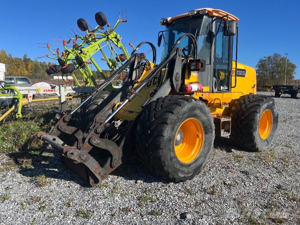 JCB 412 S, 50km/h Gumikerekes homlokrakodók