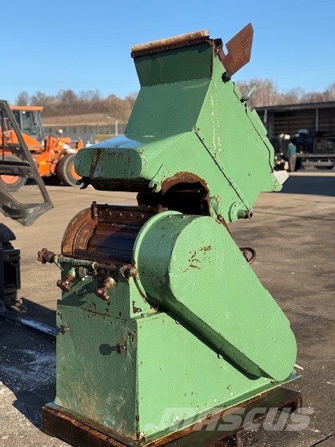 Bauer Heavy-Duty Industrial Granulator Shredder do kabla آلات تمزيق المخلفات