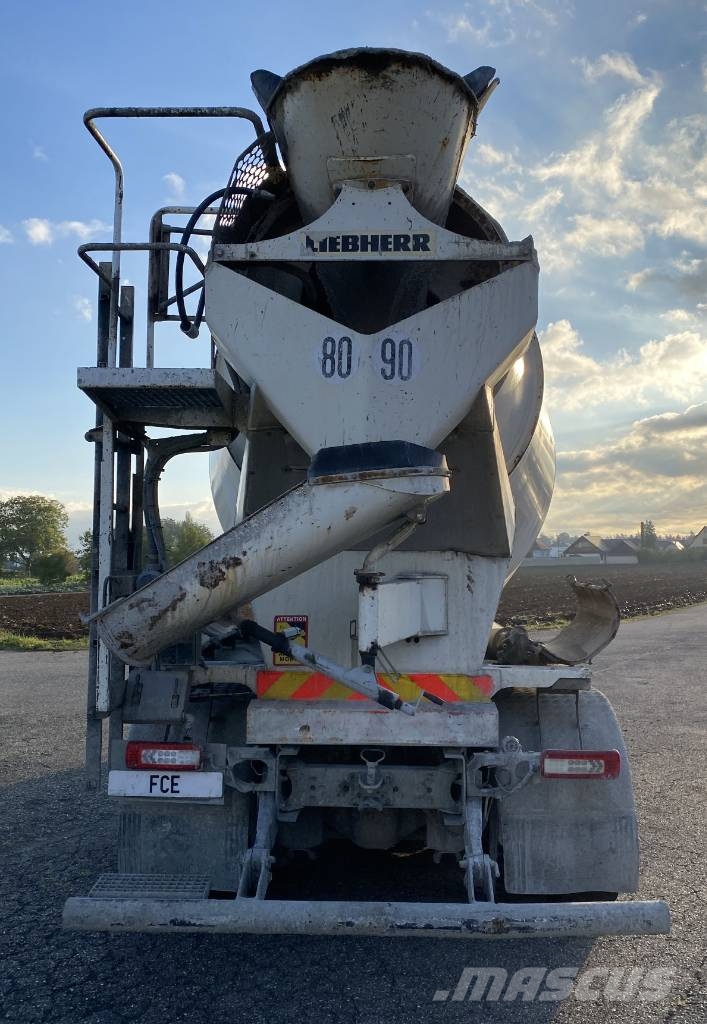 Volvo FMX 430/LIEBHERR 905 9m³ endommagé Betongbiler