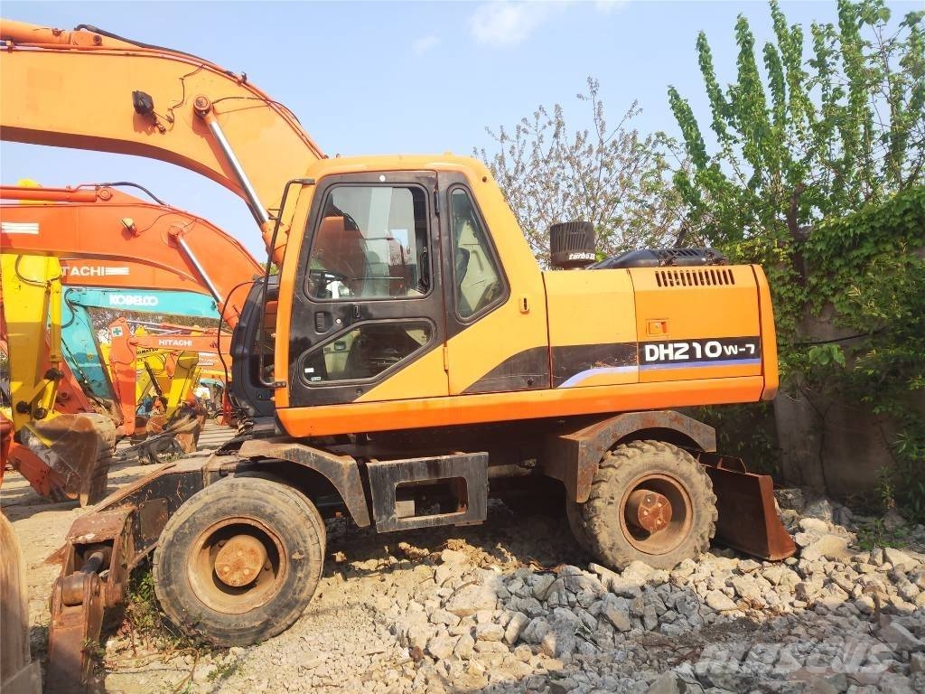 Doosan DH210W-7 Excavadoras de ruedas