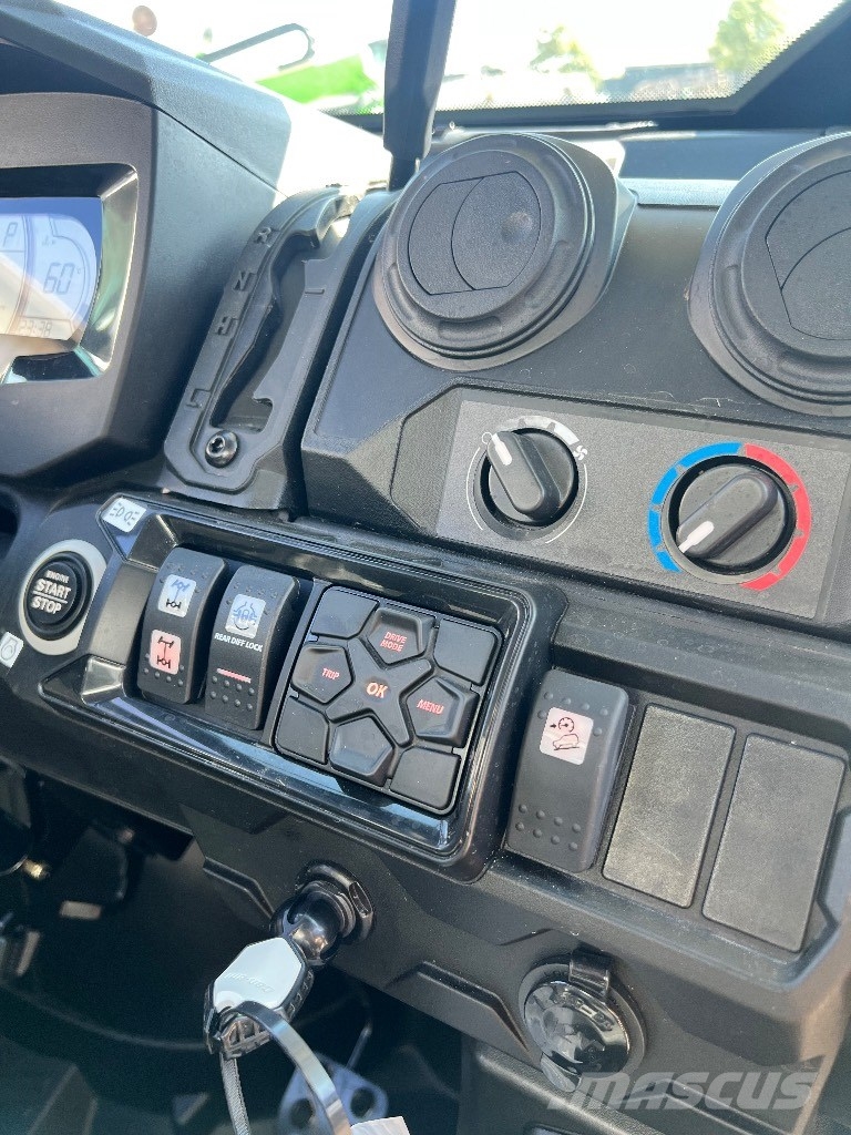 Can-am Traxter HD9 XU UTVs
