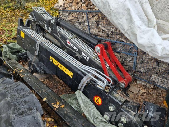 Mesera M102RT73A harvesterinosturi Harvester šumarske dizalice