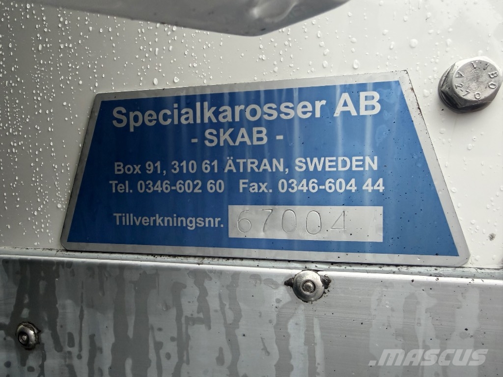Volvo FL Umpikorikuorma-autot