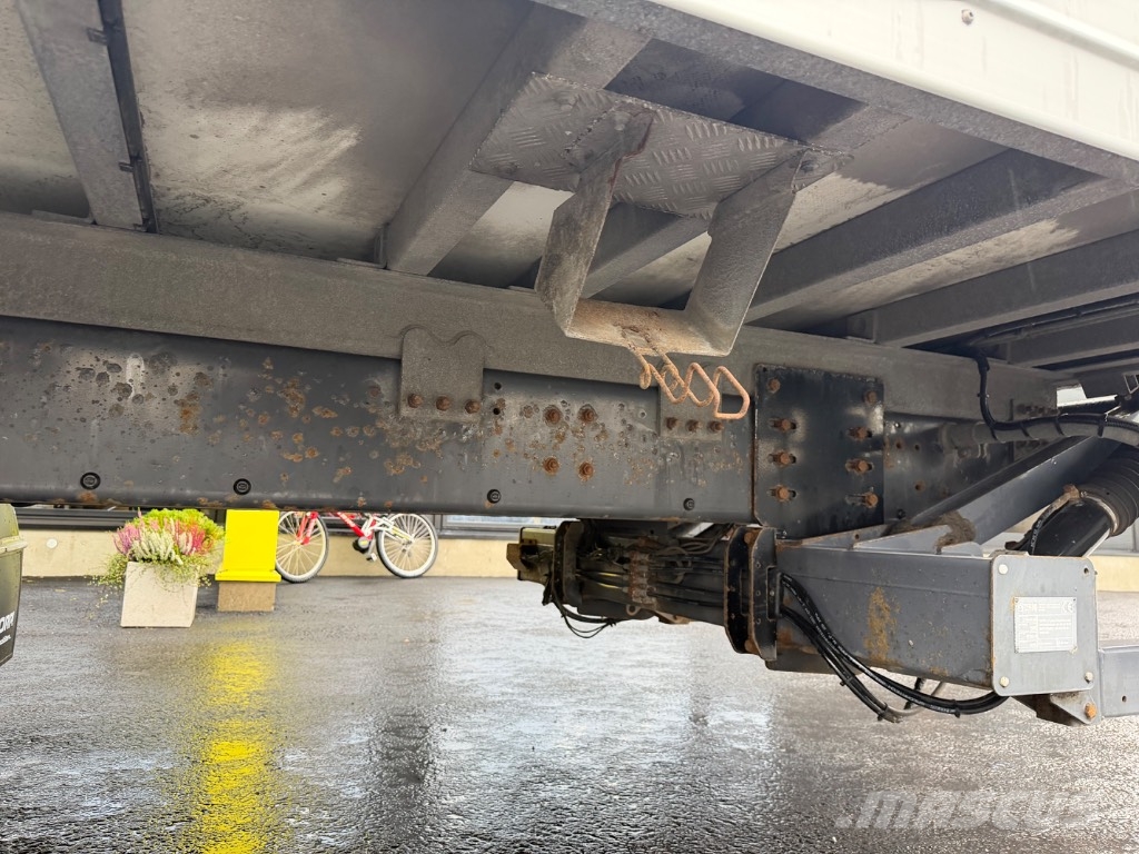 Volvo FL Umpikorikuorma-autot