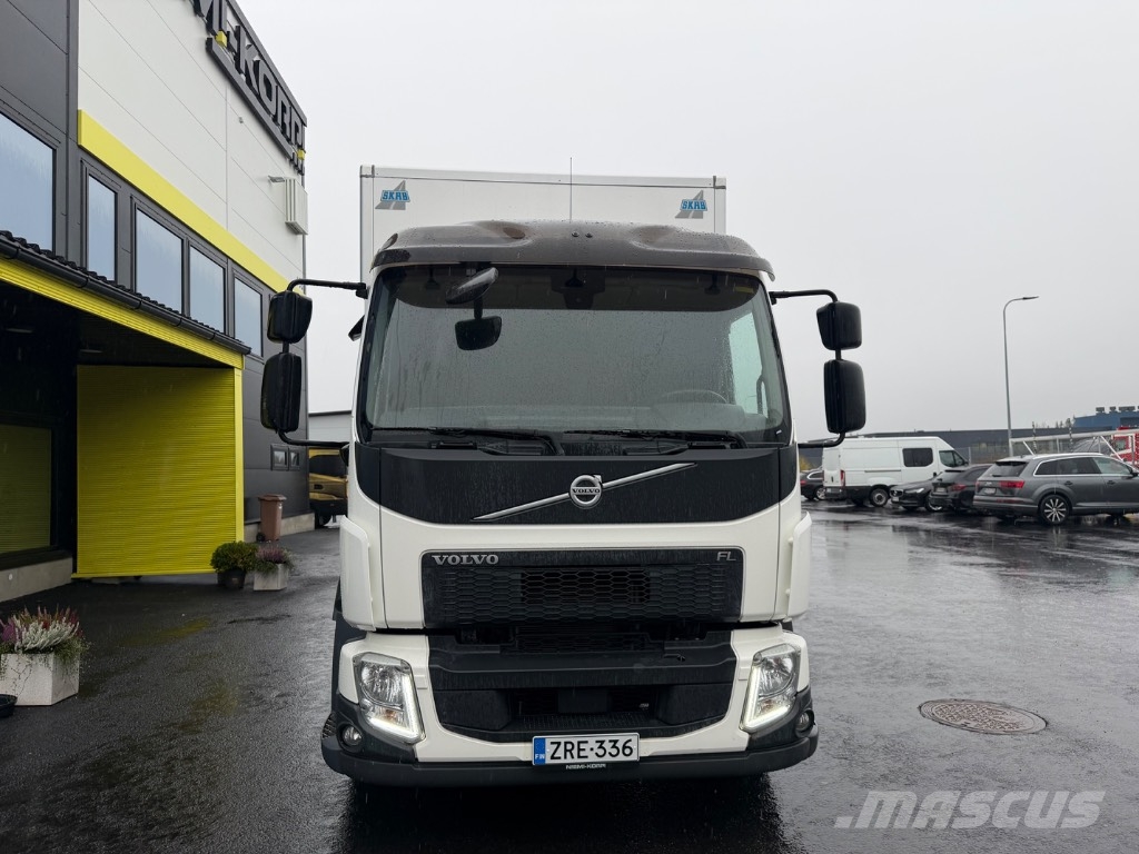 Volvo FL Umpikorikuorma-autot