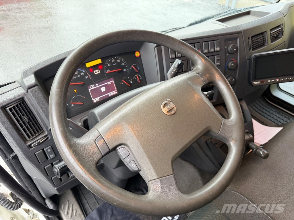 Volvo FL Umpikorikuorma-autot