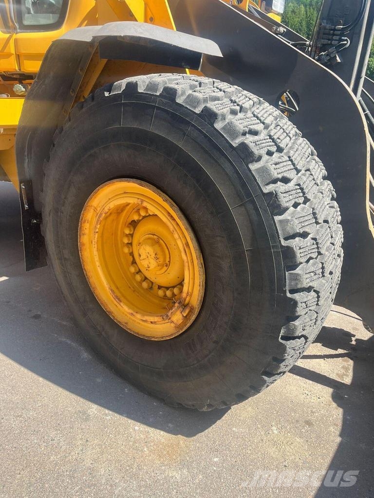 Volvo L110 H لوادر بعجل
