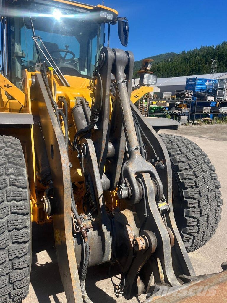 Volvo L110 H لوادر بعجل