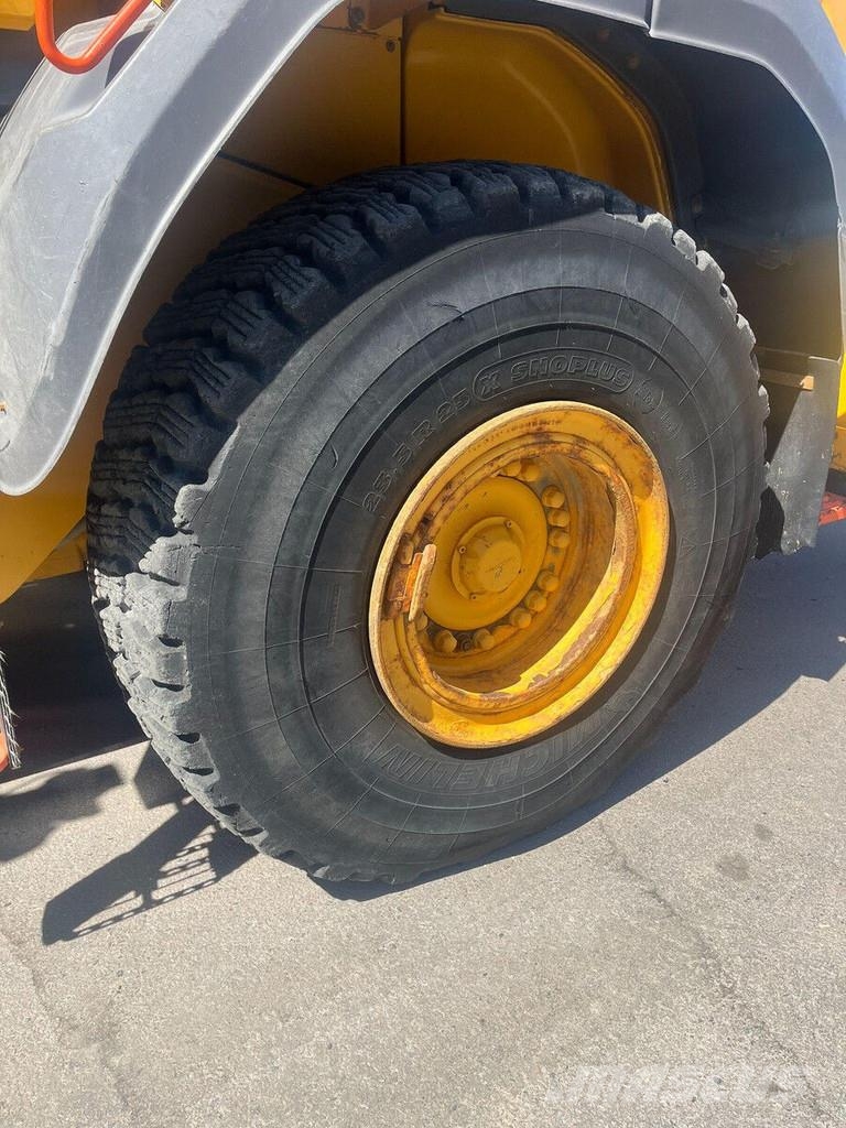 Volvo L110 H لوادر بعجل