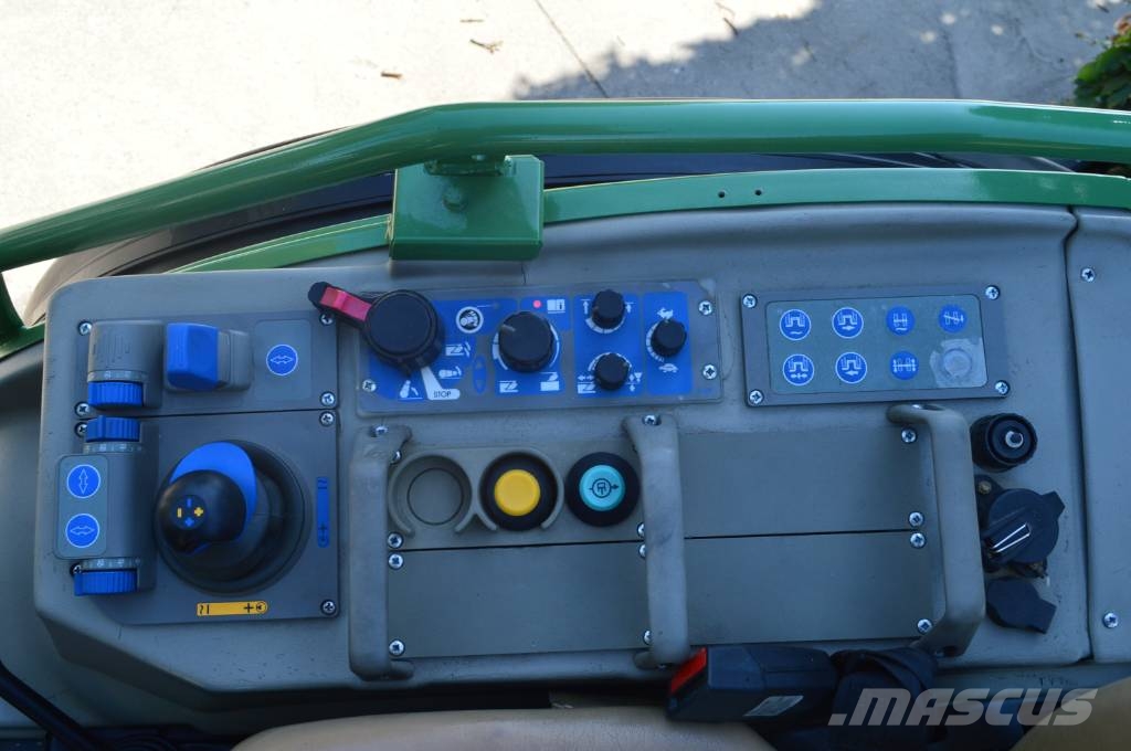 Fendt 207V Beugelversie, Smalspoor/Fruitteeltractor トラクター