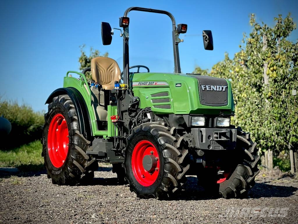Fendt 207V Beugelversie, Smalspoor/Fruitteeltractor トラクター
