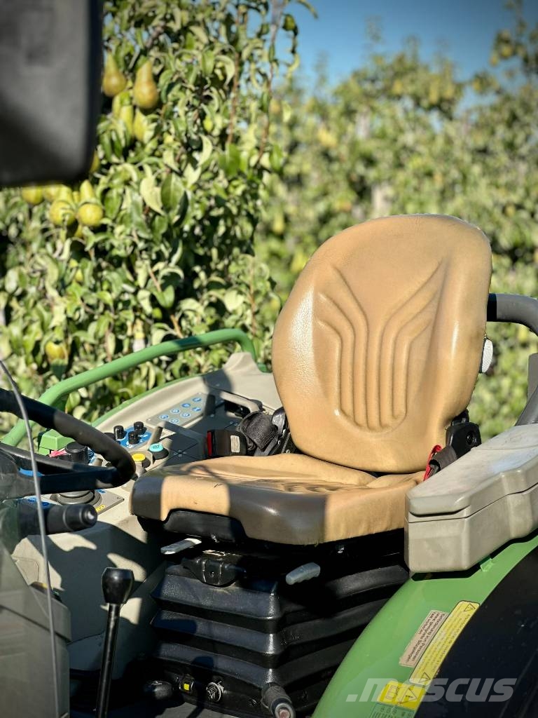 Fendt 207V Beugelversie, Smalspoor/Fruitteeltractor トラクター