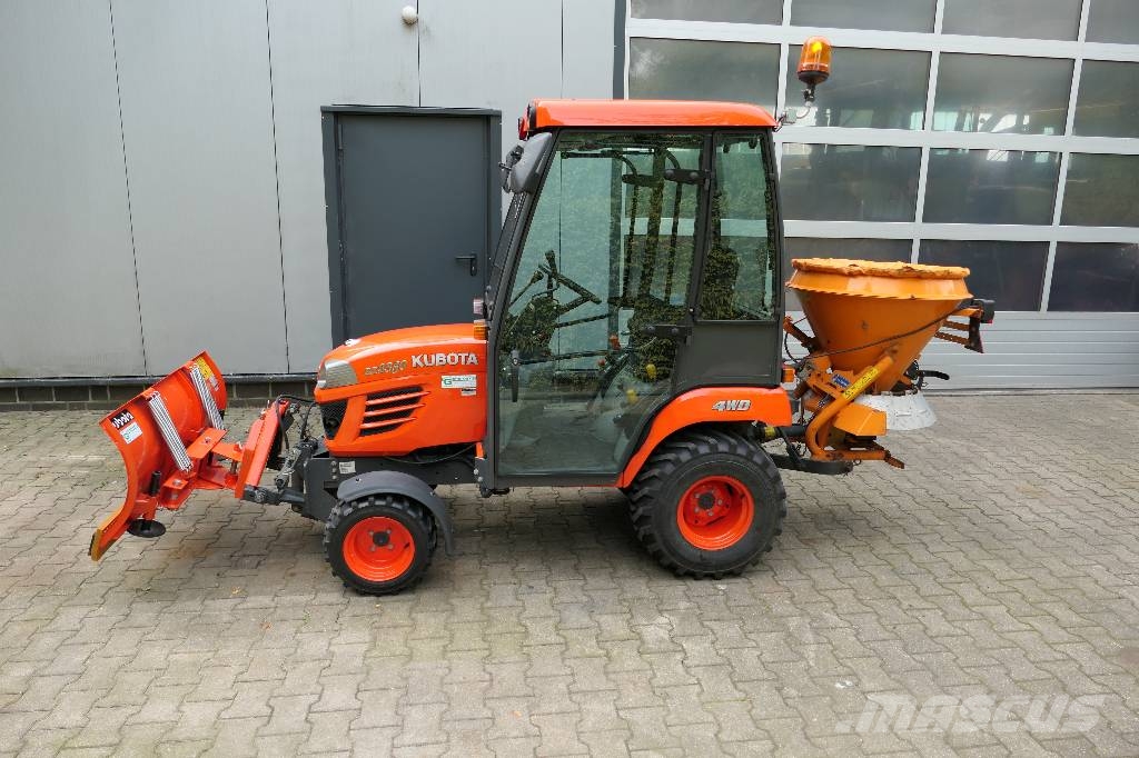 Kubota BX 2350 Manji traktori