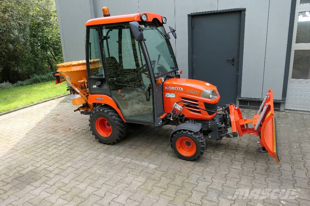 Kubota BX 2350 Manji traktori