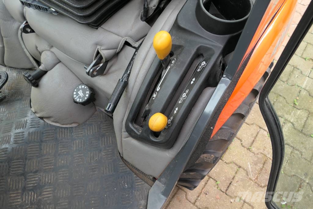 Kubota BX 2350 Manji traktori