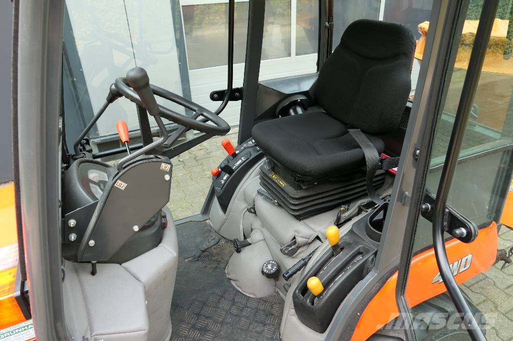 Kubota BX 2350 Manji traktori