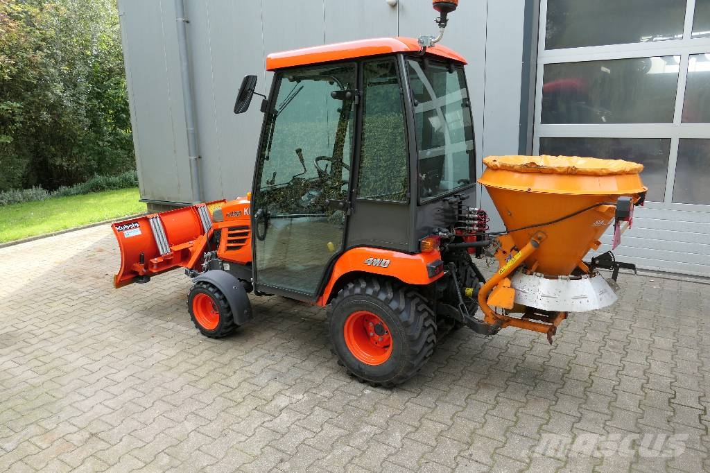 Kubota BX 2350 Manji traktori