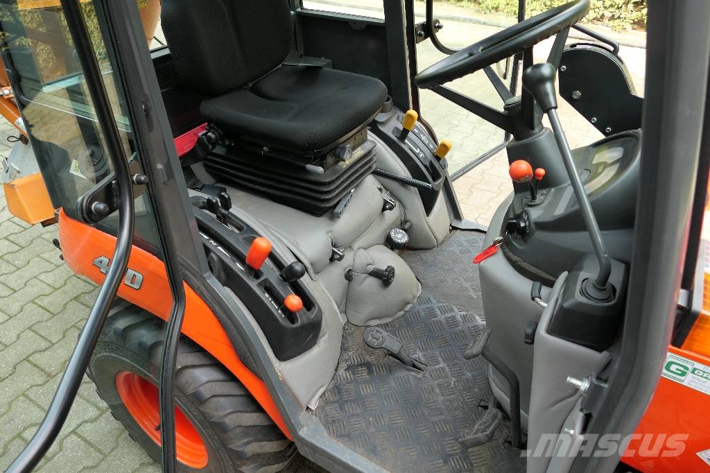 Kubota BX 2350 Manji traktori
