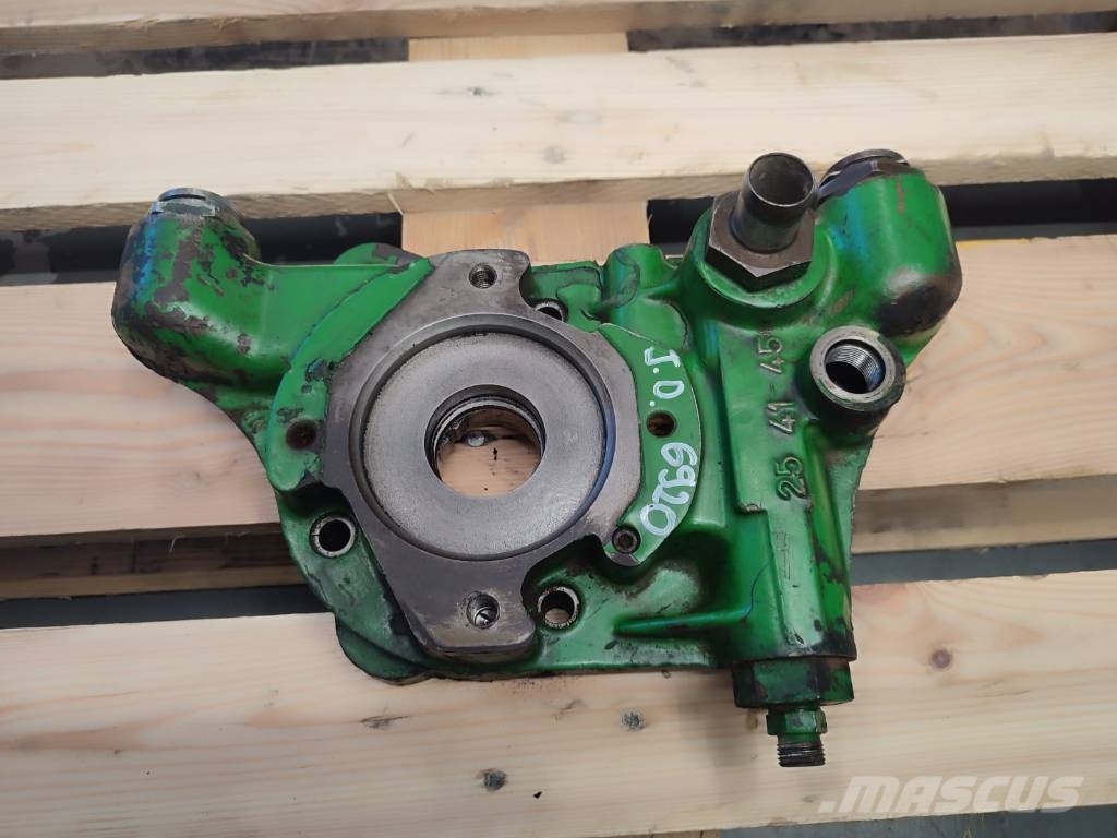 John Deere Charge pump 254145 John Deere 6920 Mootorid