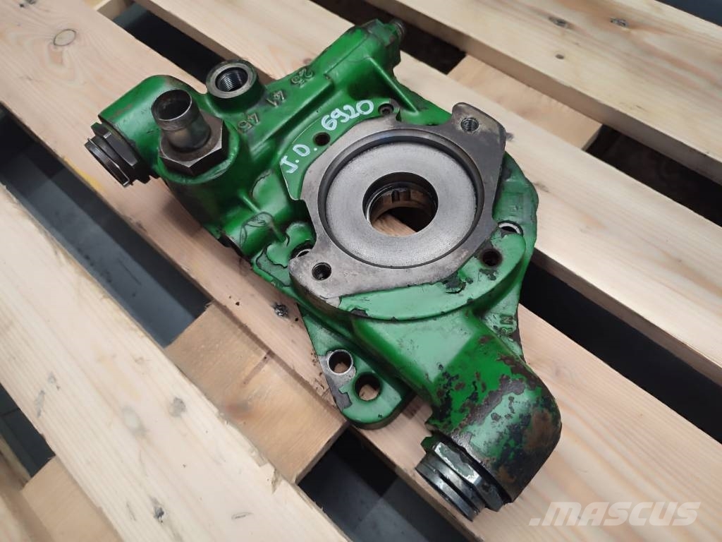 John Deere Charge pump 254145 John Deere 6920 Mootorid