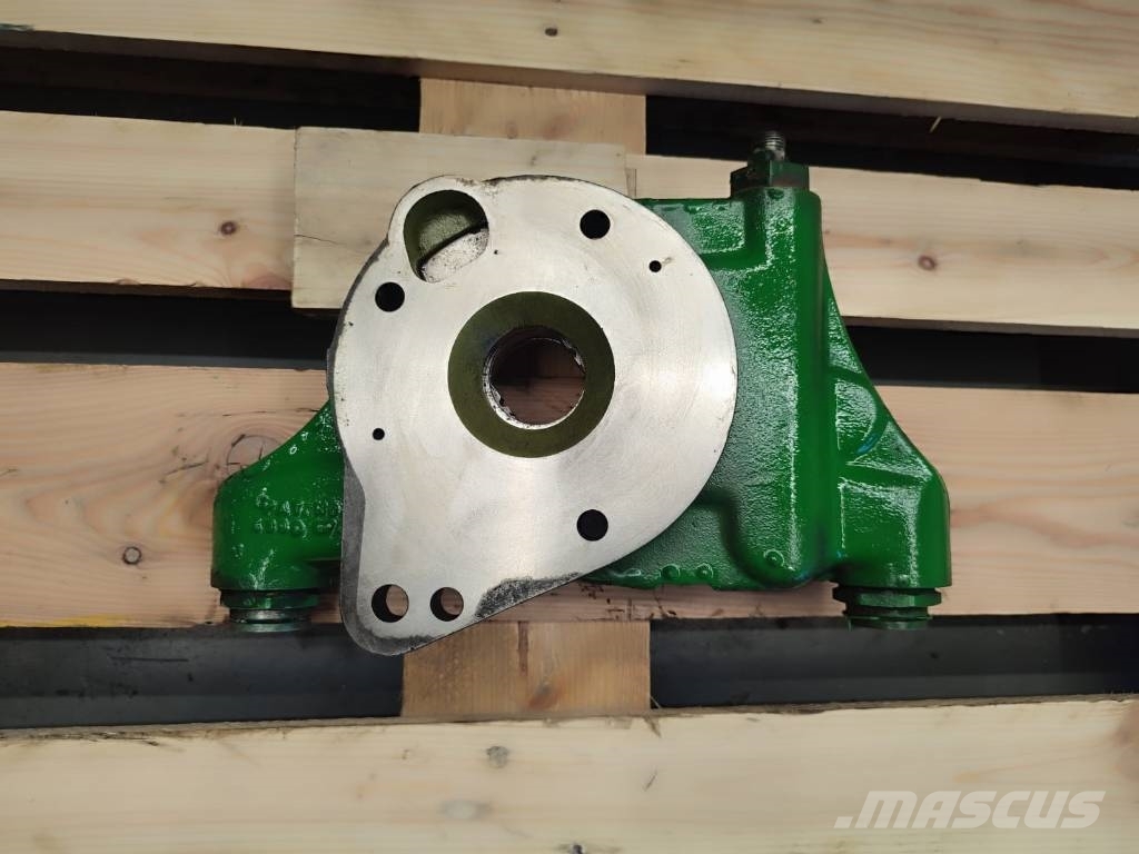 John Deere Charge pump 254145 John Deere 6920 Mootorid
