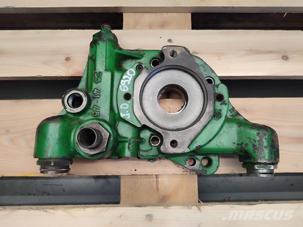 John Deere Charge pump 254145 John Deere 6920 Mootorid