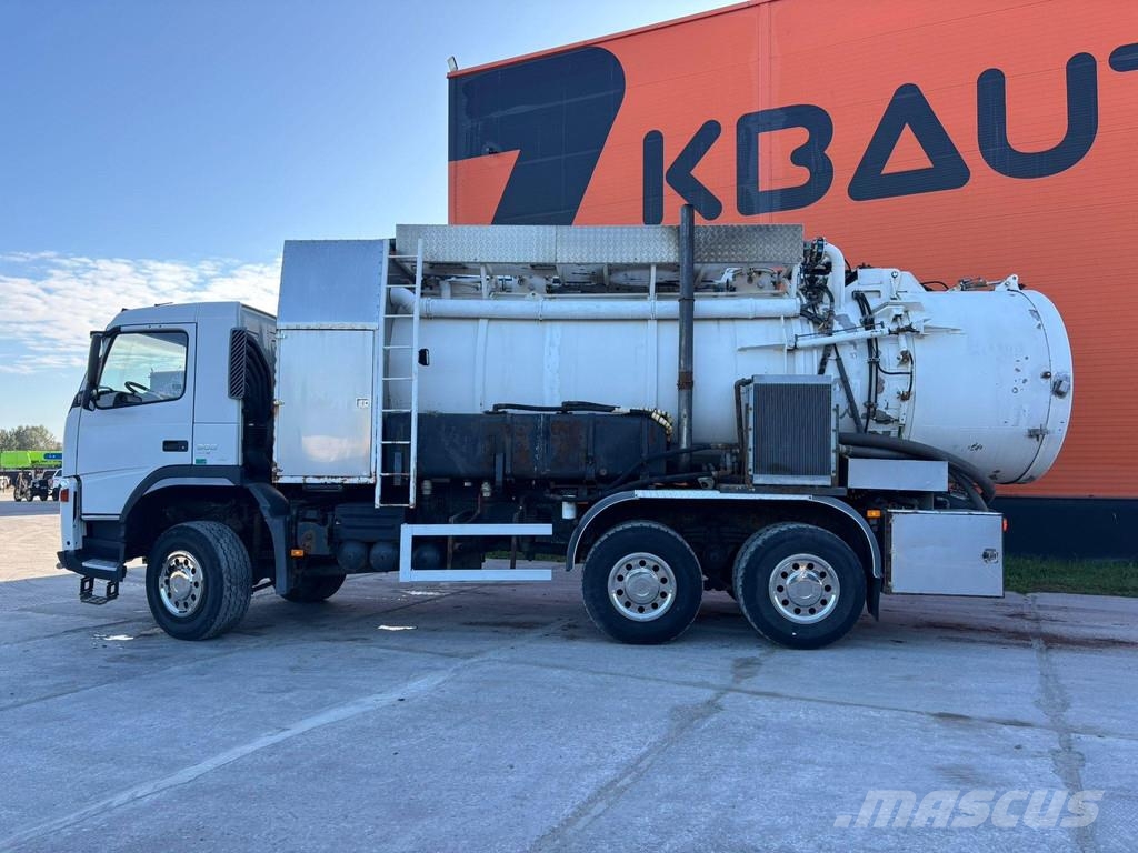 Volvo FM 300 6x6 WASTE 4 + CLEAN WATER 8 m3 / VACUUM Hib Camiones aspiradores/combi