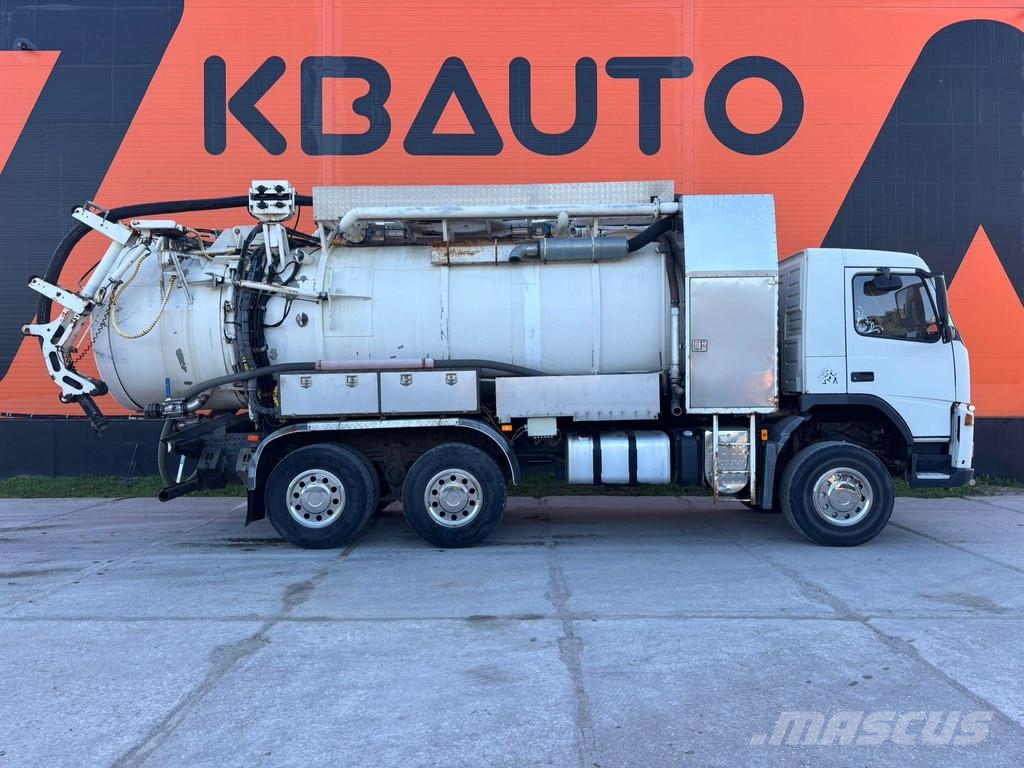 Volvo FM 300 6x6 WASTE 4 + CLEAN WATER 8 m3 / VACUUM Hib Camiones aspiradores/combi