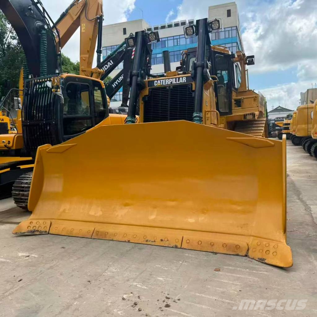 CAT D8R Kāpurķēžu buldozeri