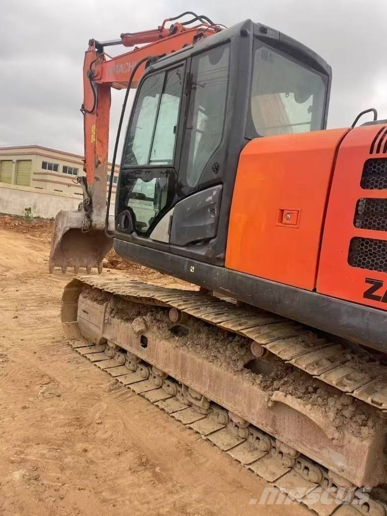 Hitachi ZX 200 Αμφίβιοι εκσκαφείς