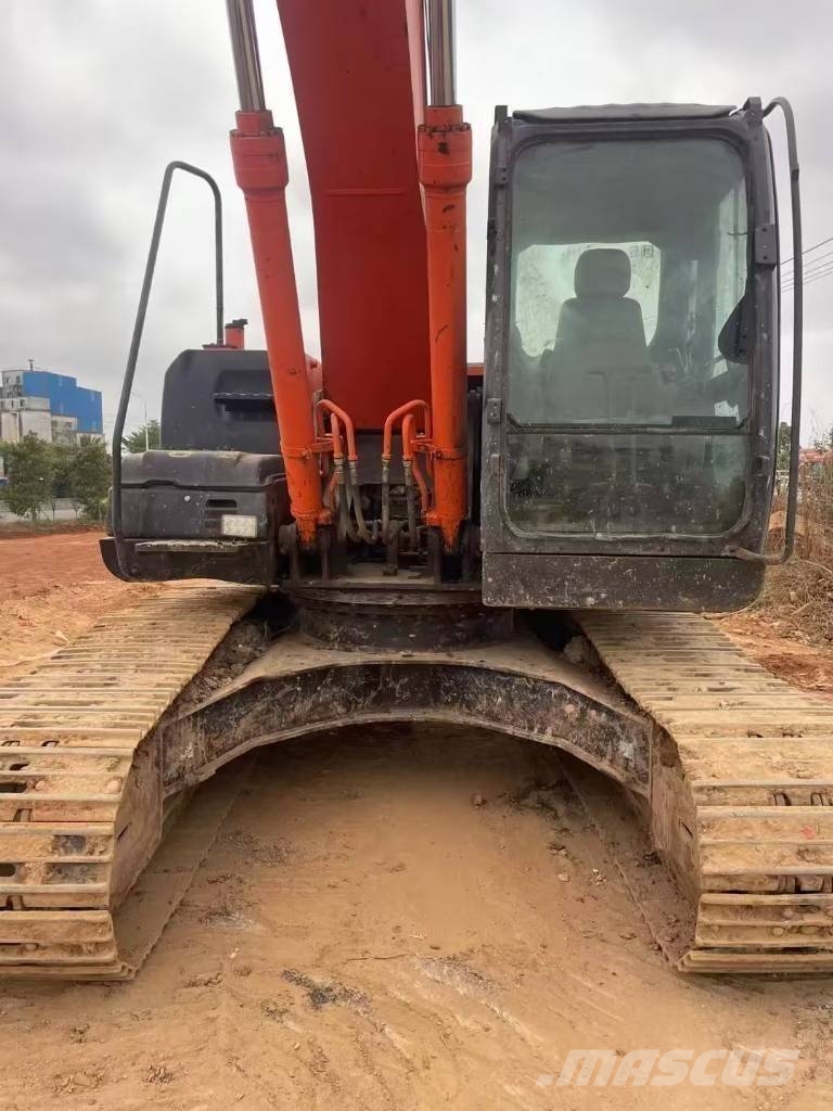 Hitachi ZX 200 Αμφίβιοι εκσκαφείς
