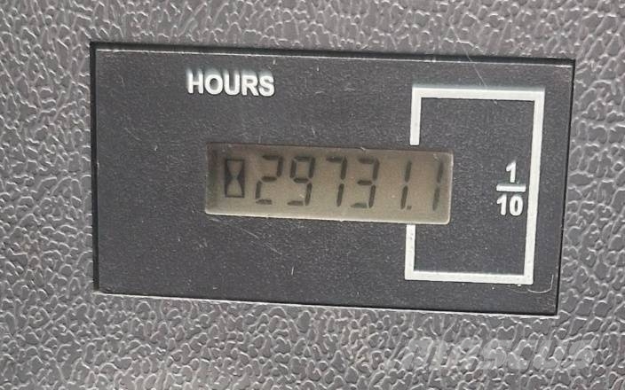 Hyundai HW 210 A ホイール式油圧ショベル(パワーショベル・ユンボ・バックホー)