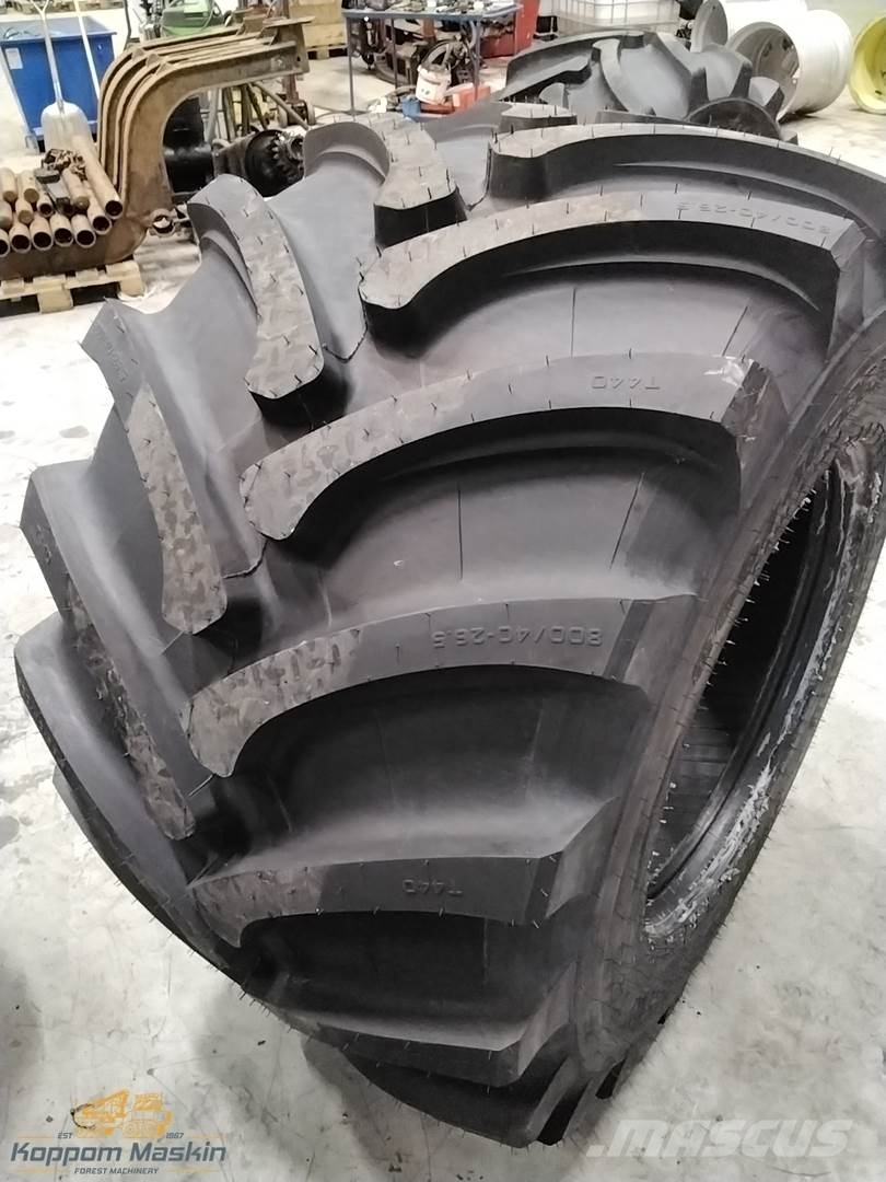 Trelleborg T440 800/40x26,5 Tyres, wheels and rims