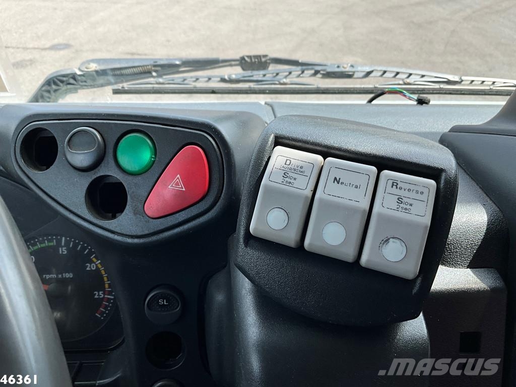Iveco Trakker AD380T41 6x4 Palfinger 16 Tonmeter laadkra Vrachtwagen met containersysteem