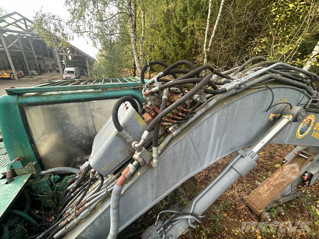 CAT 322 C LN Ağaç kesici istifleyiciler