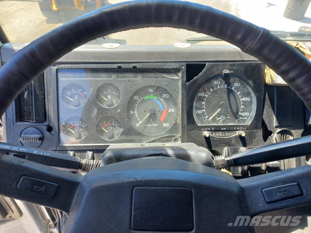 Volvo FL10 320 Самоскиди
